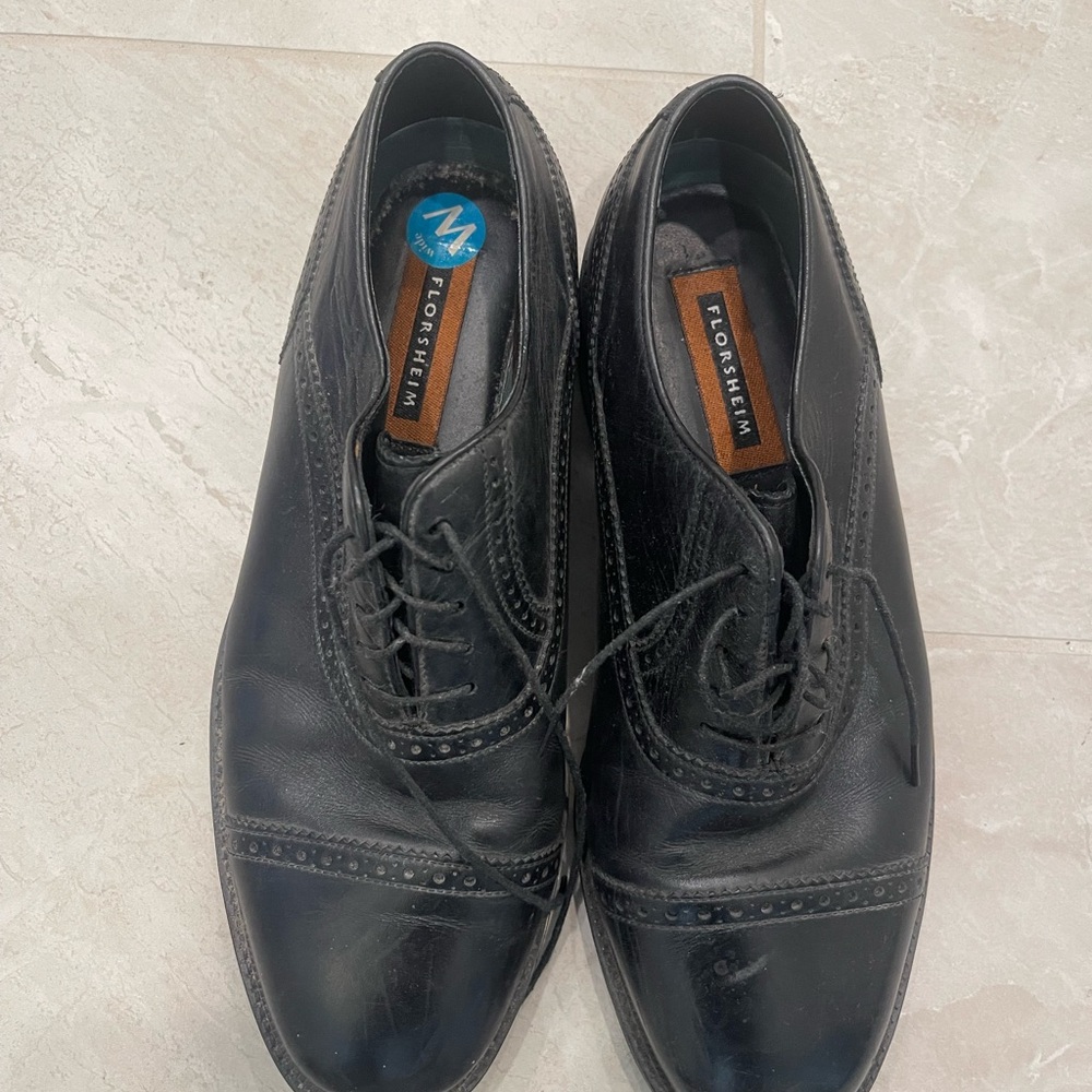 Florsheim Men's Classic Black Leather Oxfords